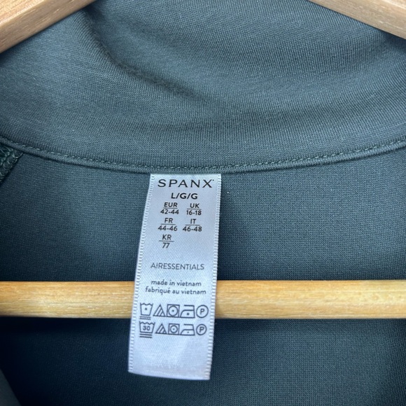 SPANX AirEssentials Half Zip Dark Palm Luxurious Soft Comfortable Size L - Picture 7 of 7
